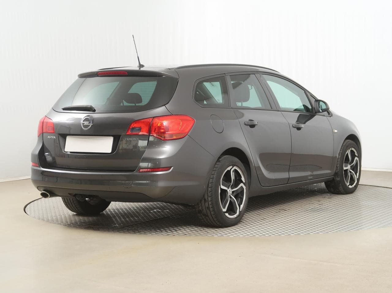 2011 Opel ASTRA - 7