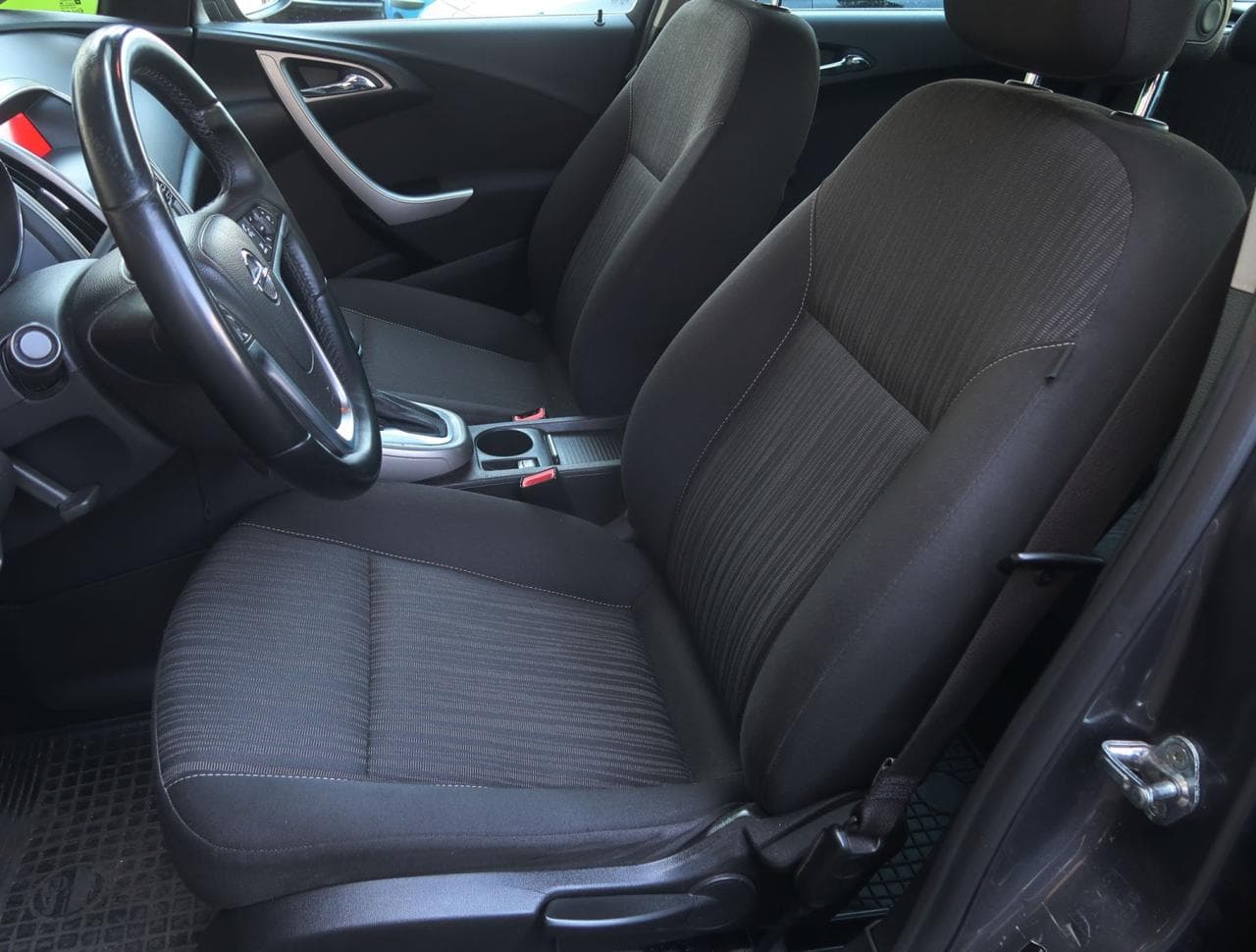 2011 Opel ASTRA - 16