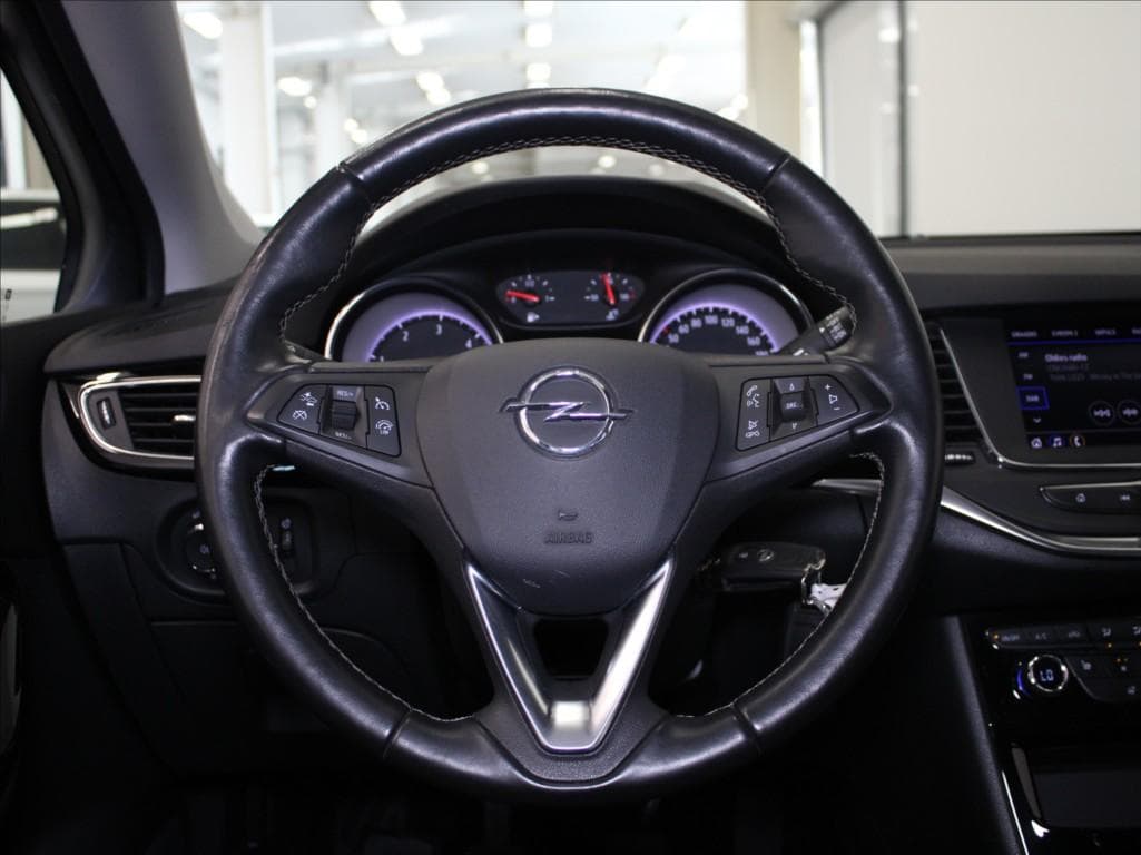 2020 Opel ASTRA - 9