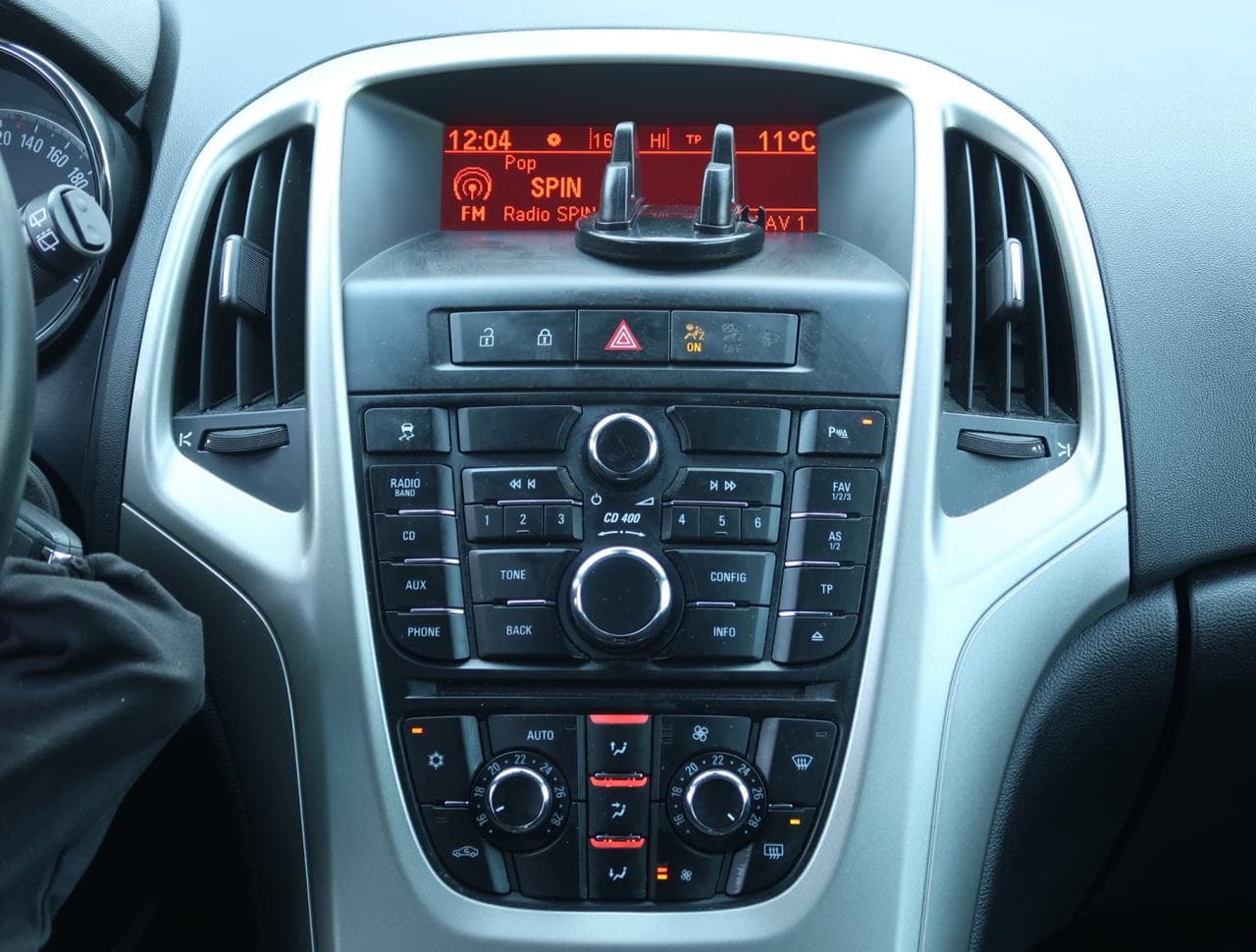 2011 Opel ASTRA - 18