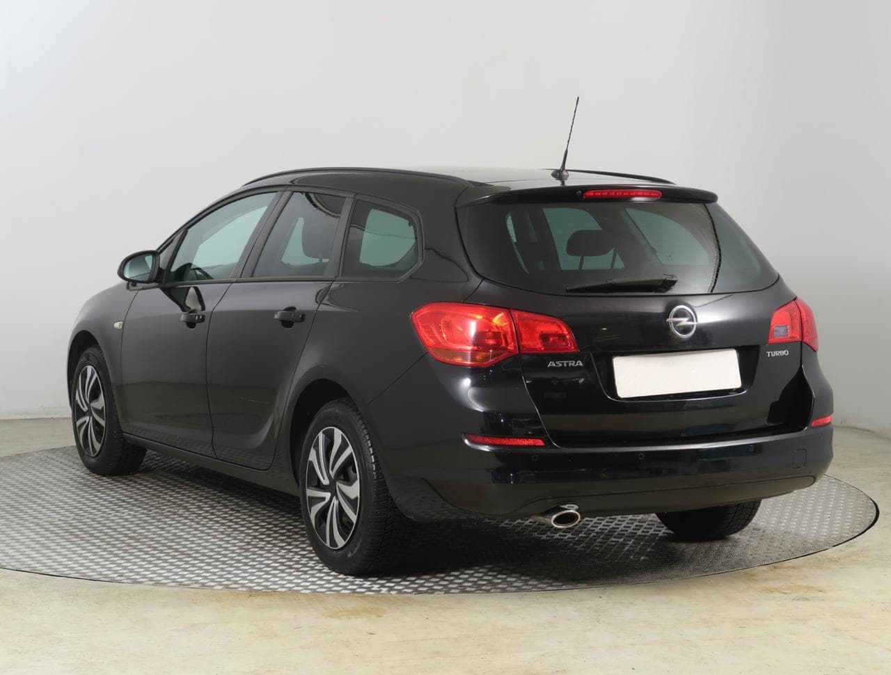 2011 Opel ASTRA - 5