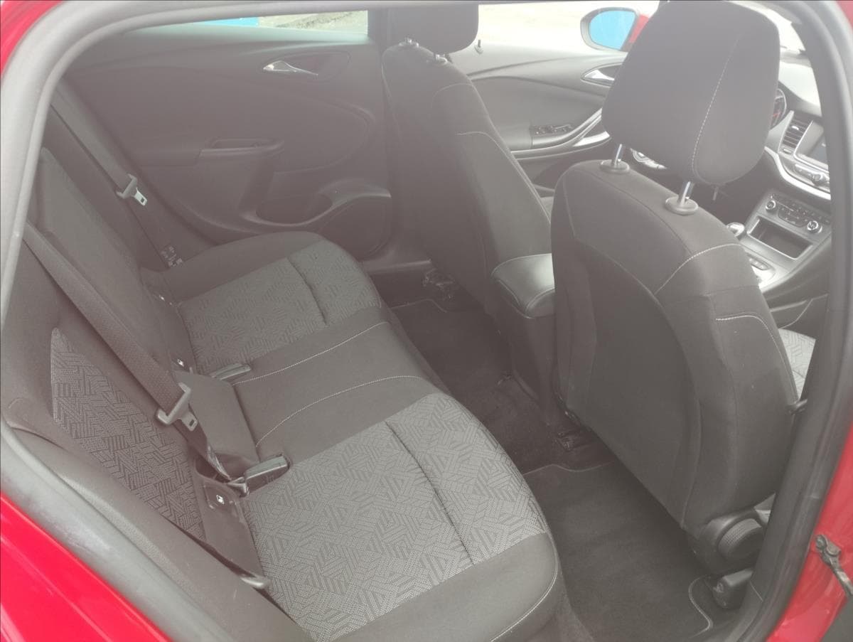 2018 Opel Astra - 17