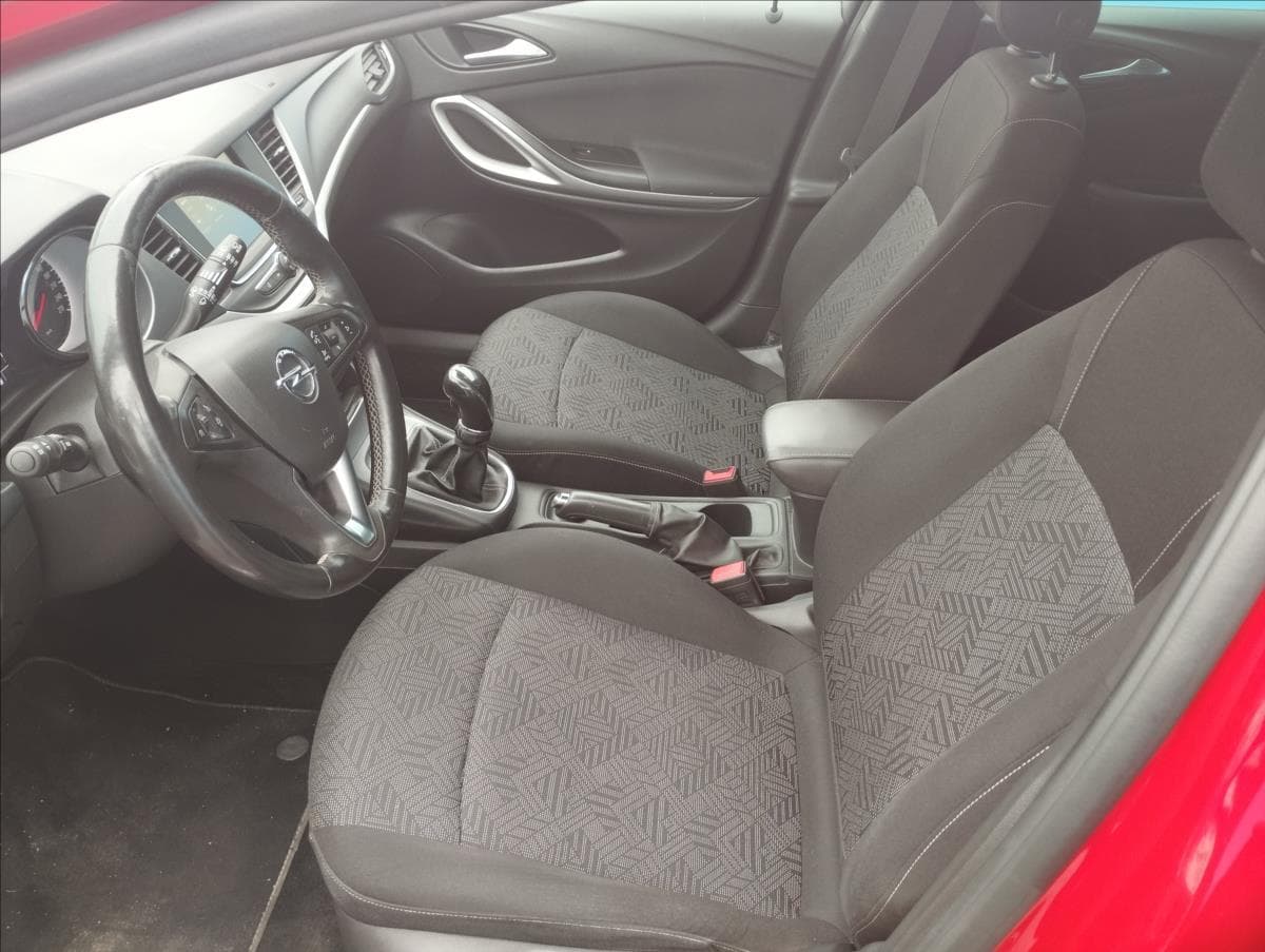 2018 Opel Astra - 13