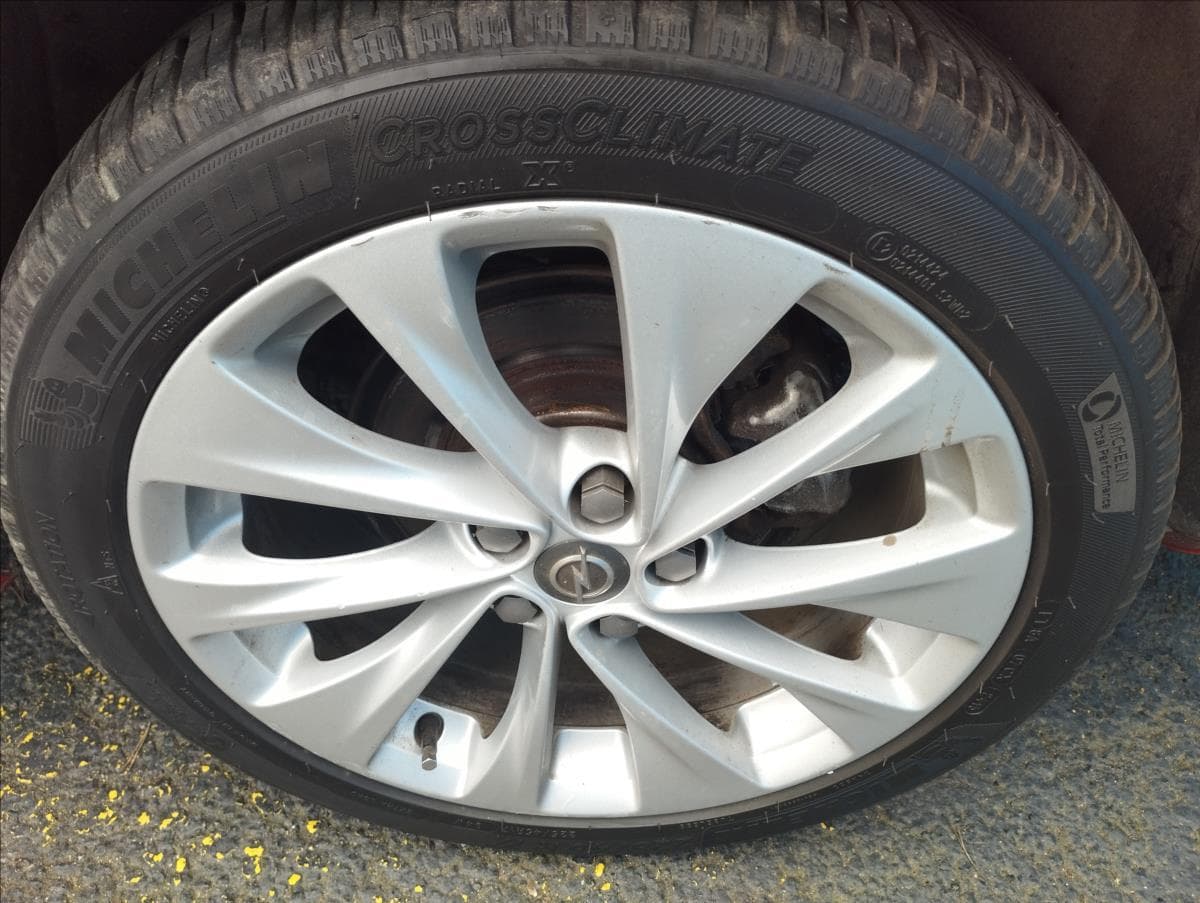 2018 Opel Astra - 31