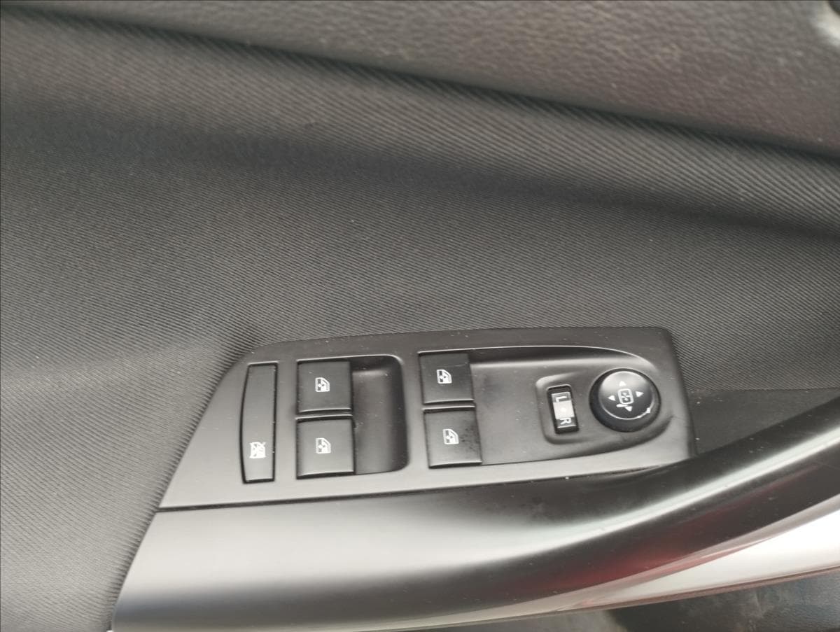 2018 Opel Astra - 33