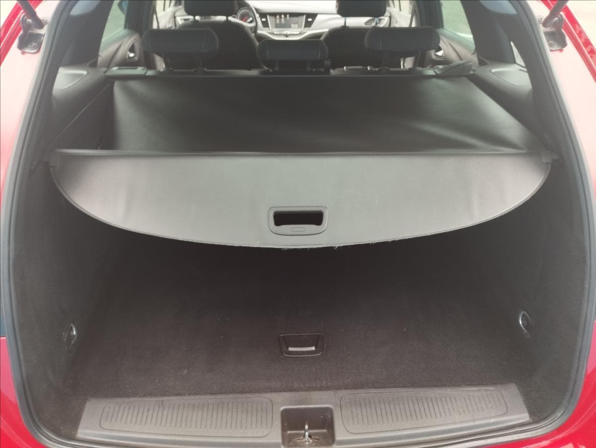 2018 Opel Astra - 19