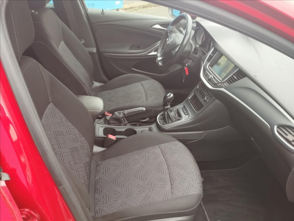 2018 Opel Astra - 15