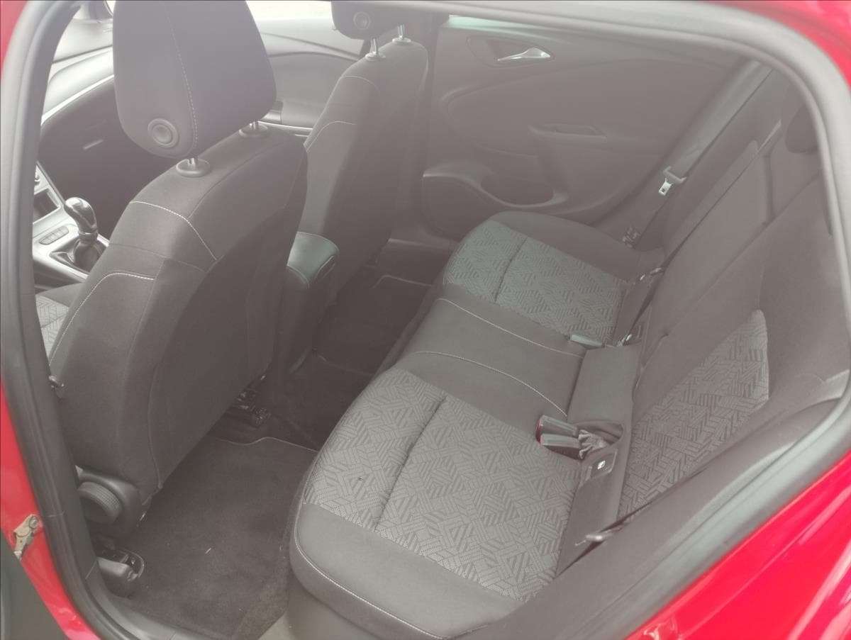 2018 Opel Astra - 21