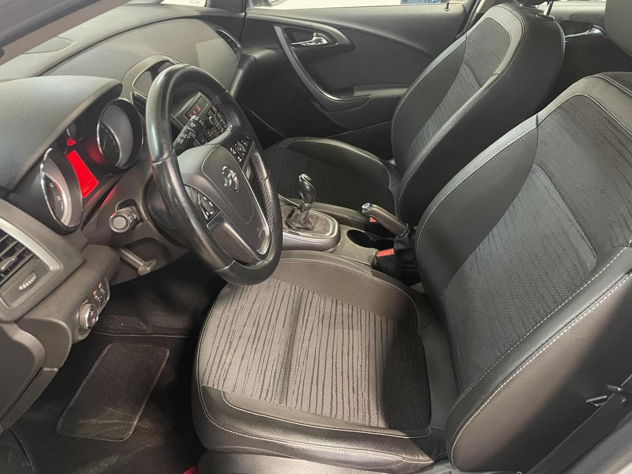 2016 Opel ASTRA - 9