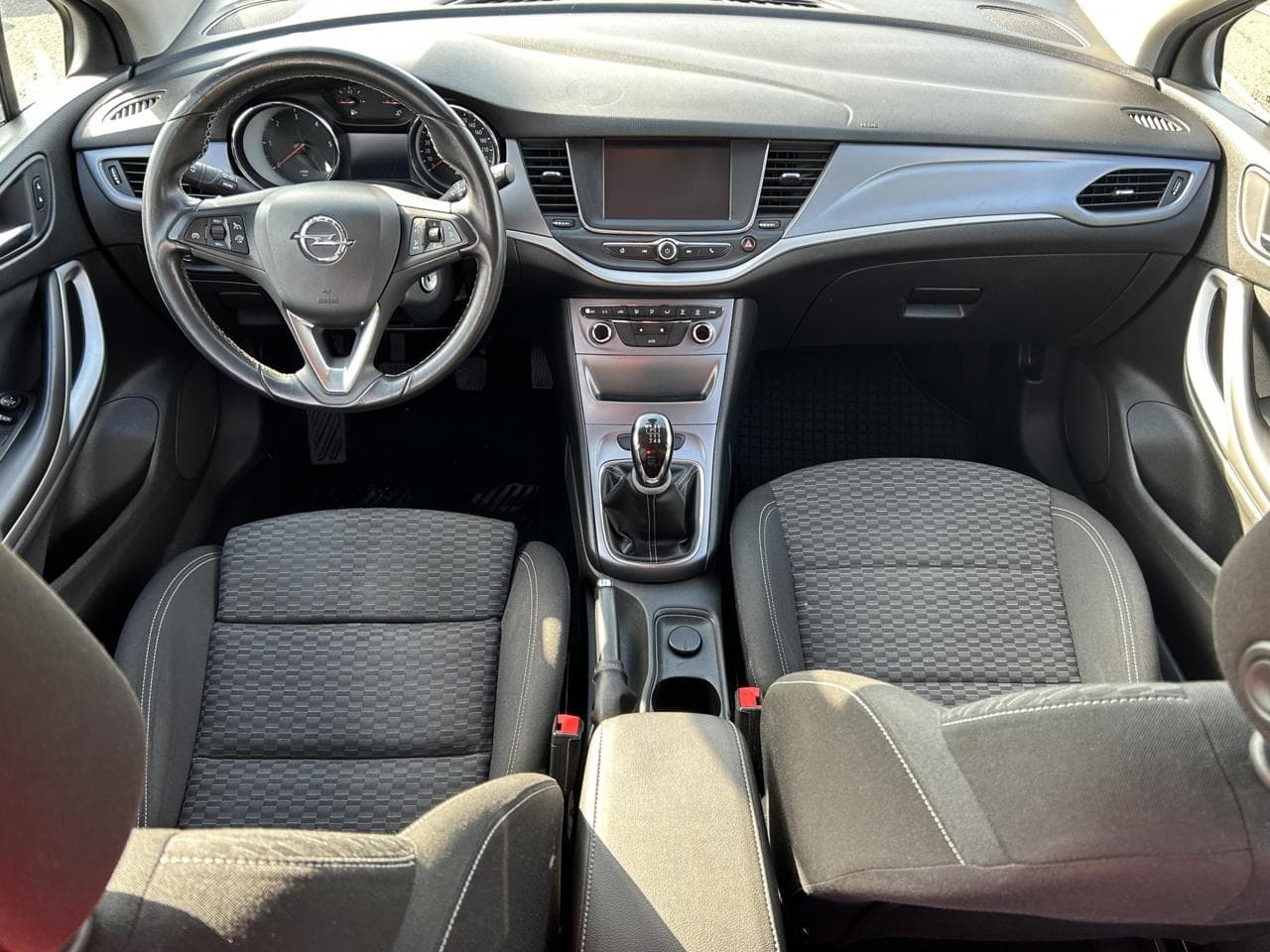 2017 Opel ASTRA - 12