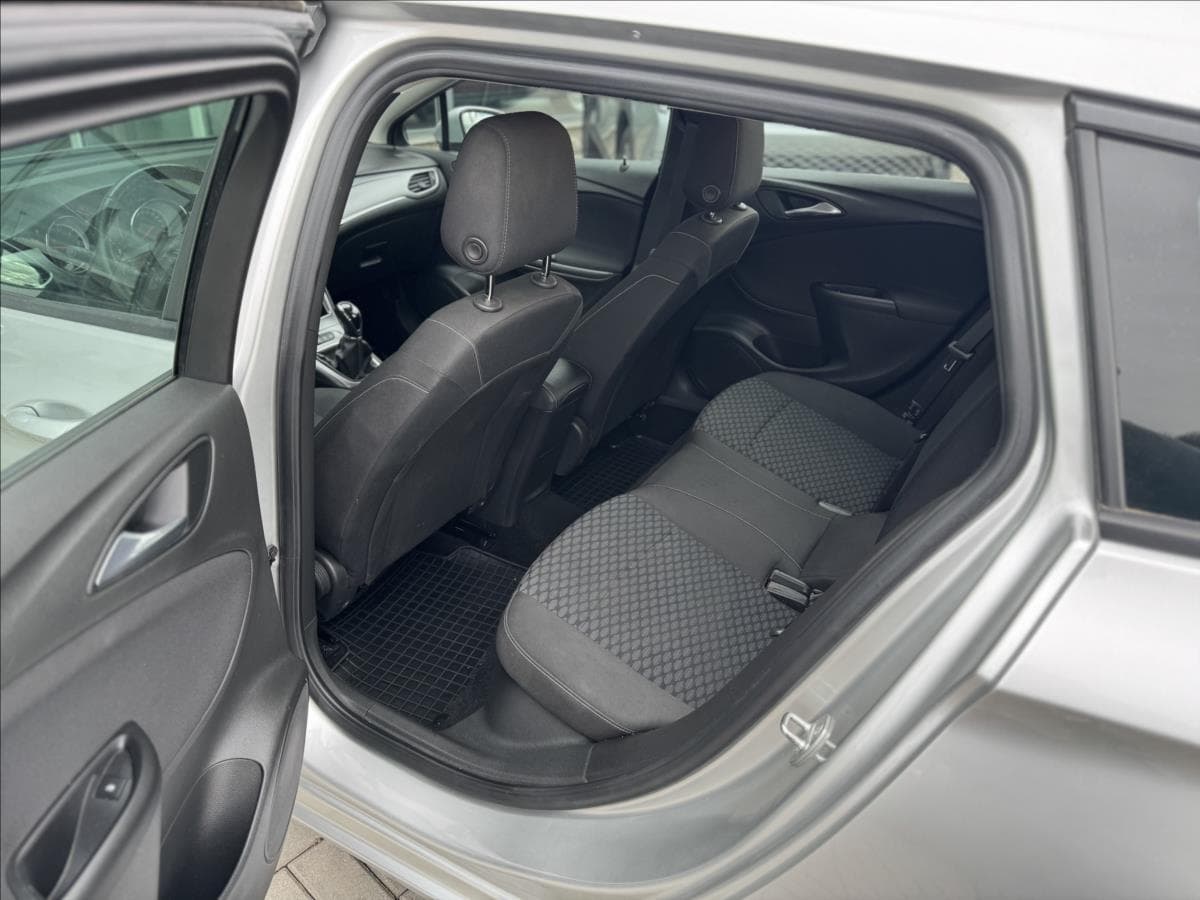 2019 Opel ASTRA - 16