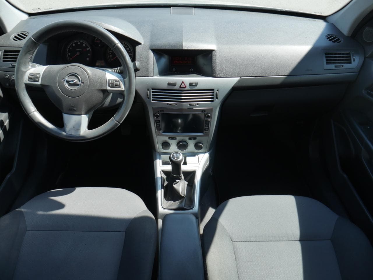 2011 Opel ASTRA - 8