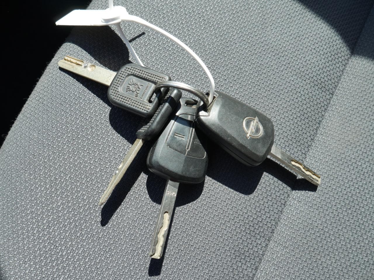 2011 Opel ASTRA - 18