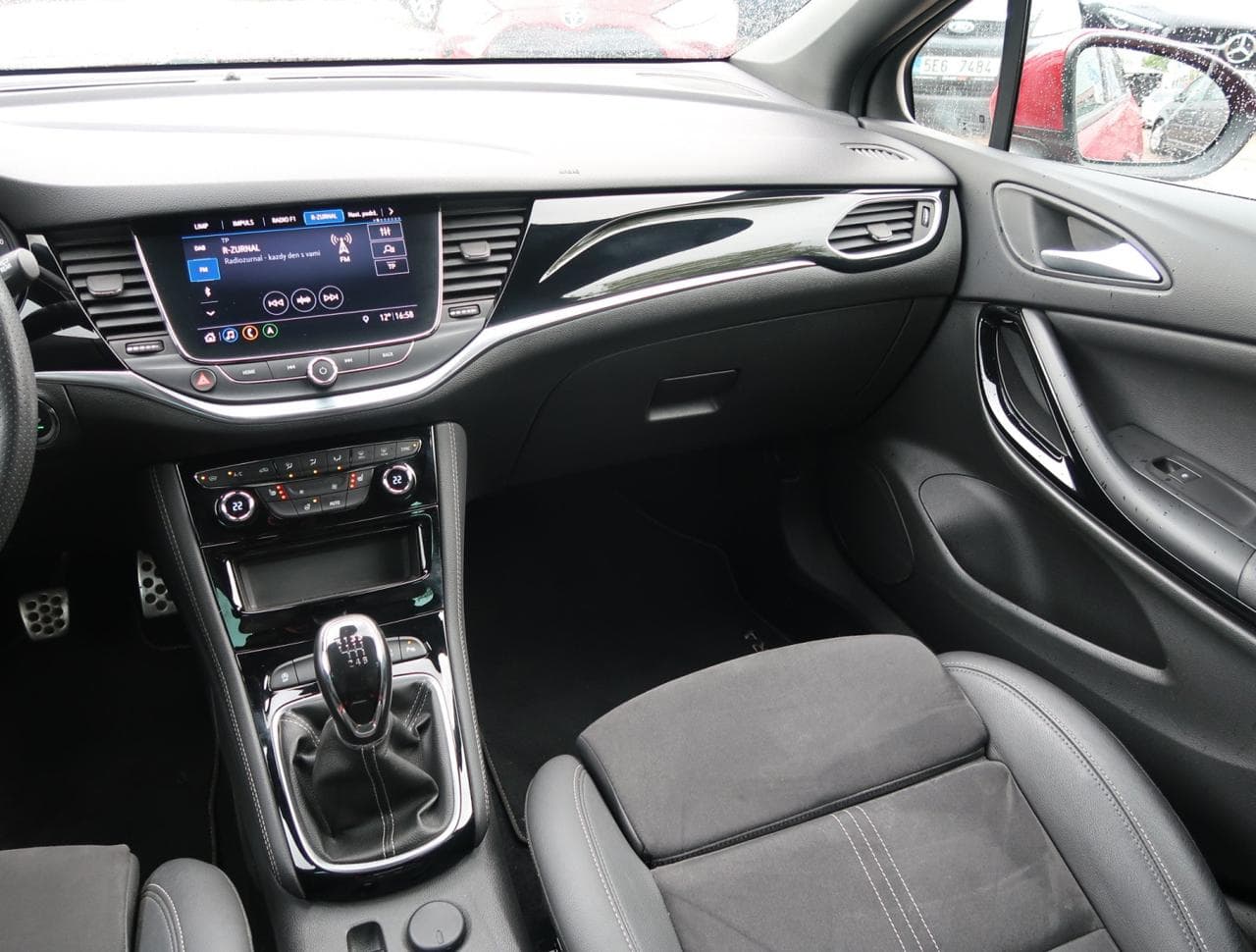 2020 Opel ASTRA - 11