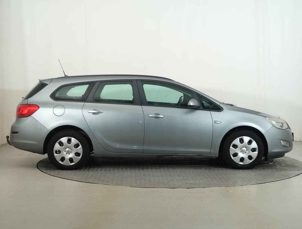 2011 Opel ASTRA - 8