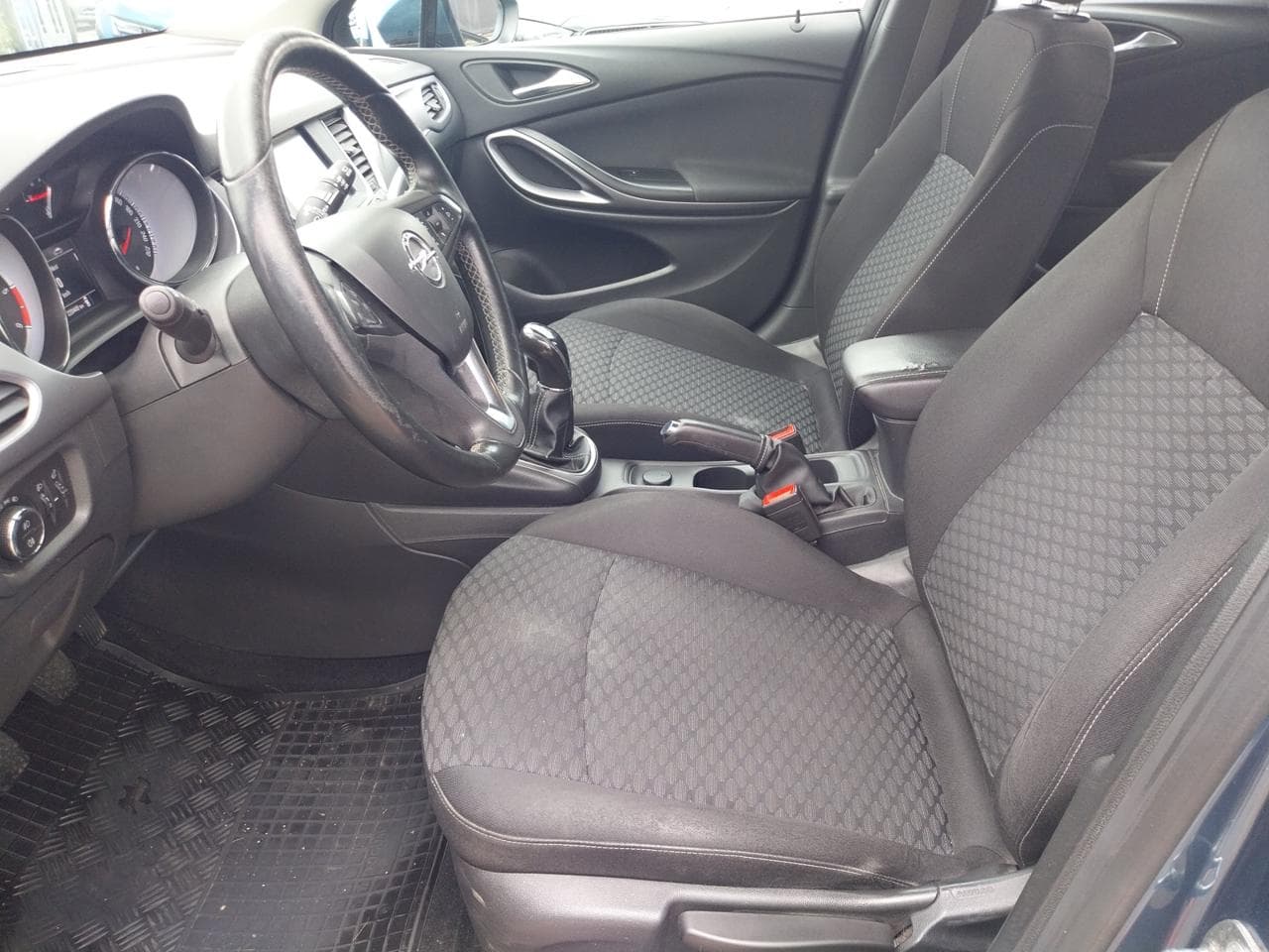 2016 Opel ASTRA - 16