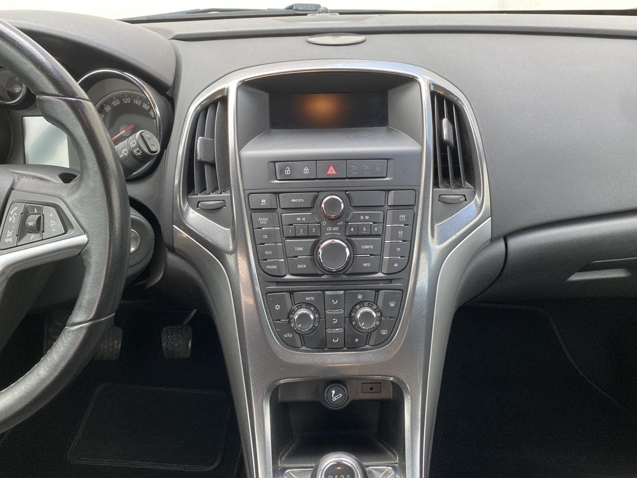 2012 Opel ASTRA - 13