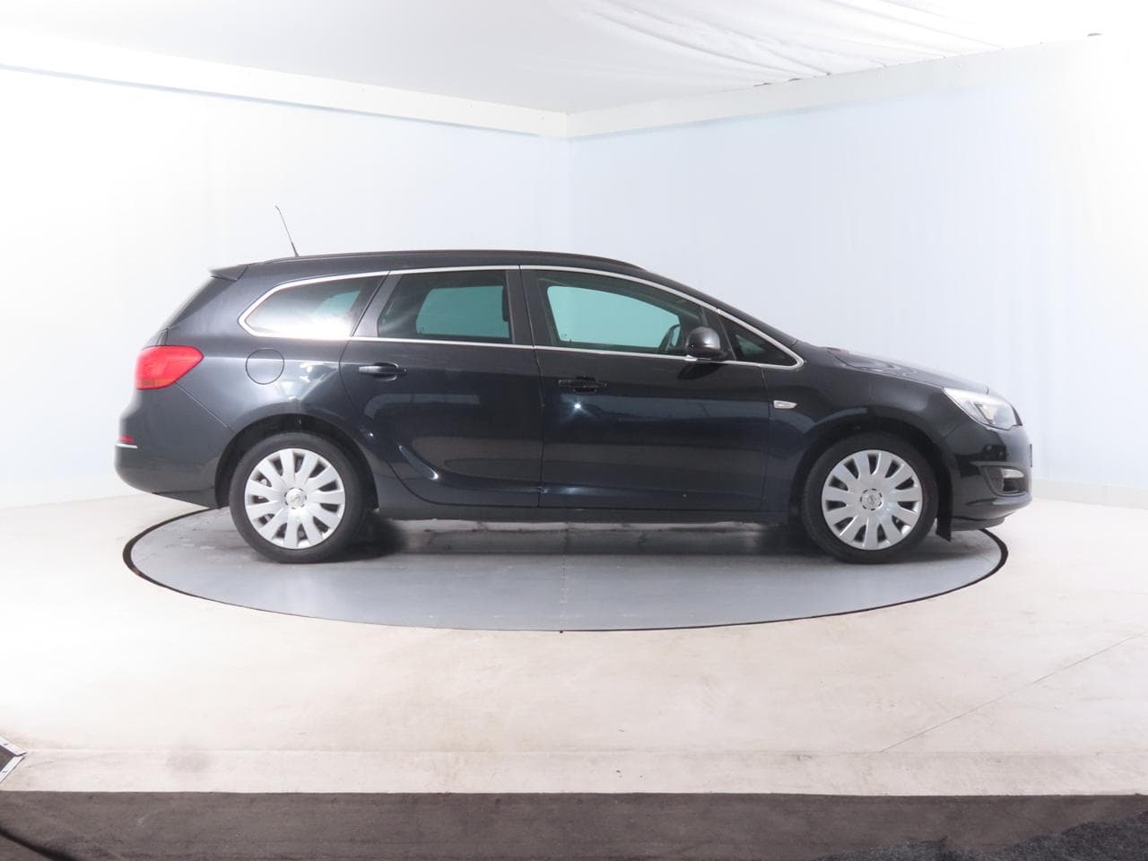 2015 Opel ASTRA - 13