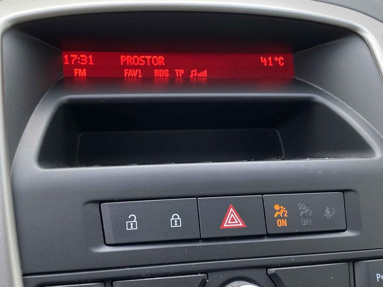 2012 Opel ASTRA - 28