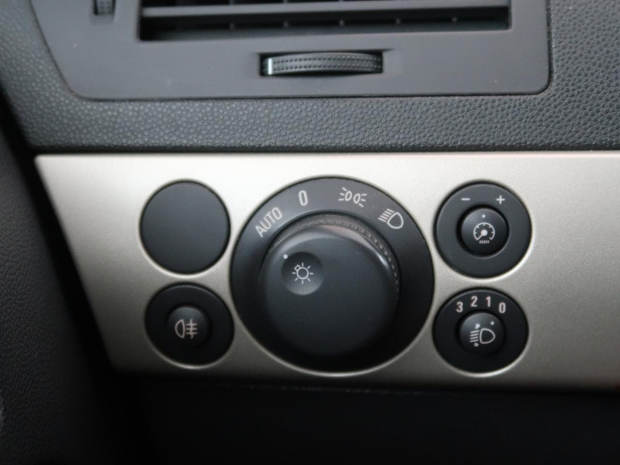 2007 Opel ASTRA - 19