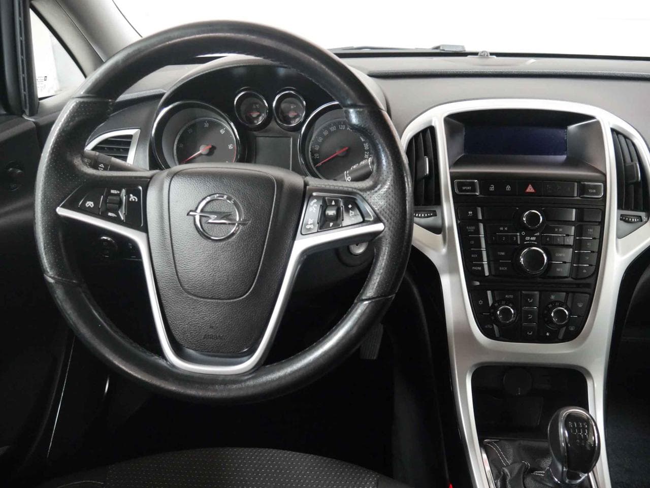 2011 Opel ASTRA - 13