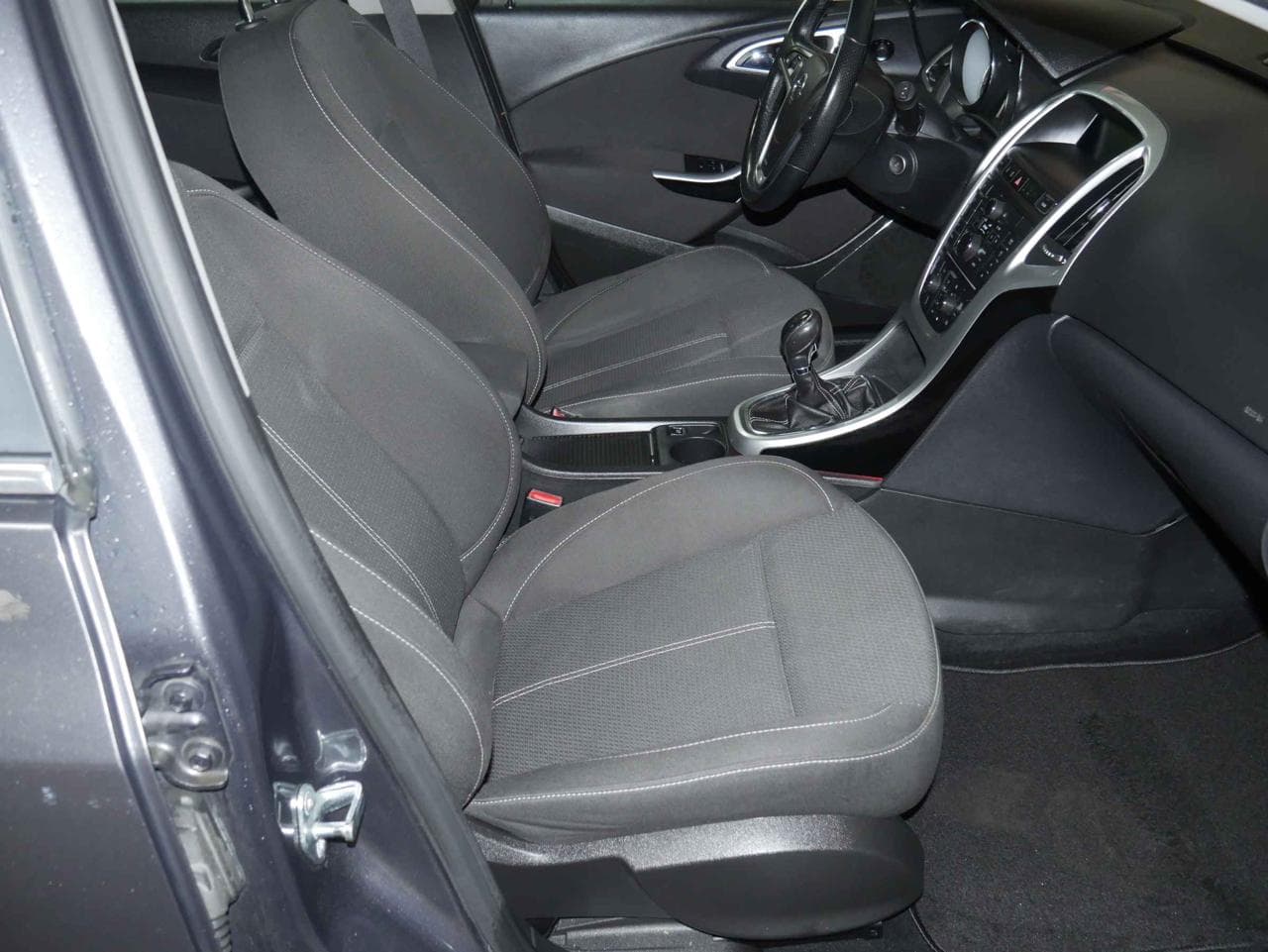 2011 Opel ASTRA - 12