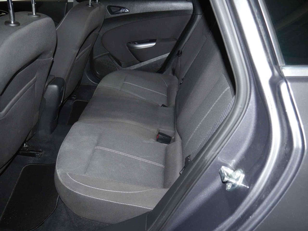 2011 Opel ASTRA - 10