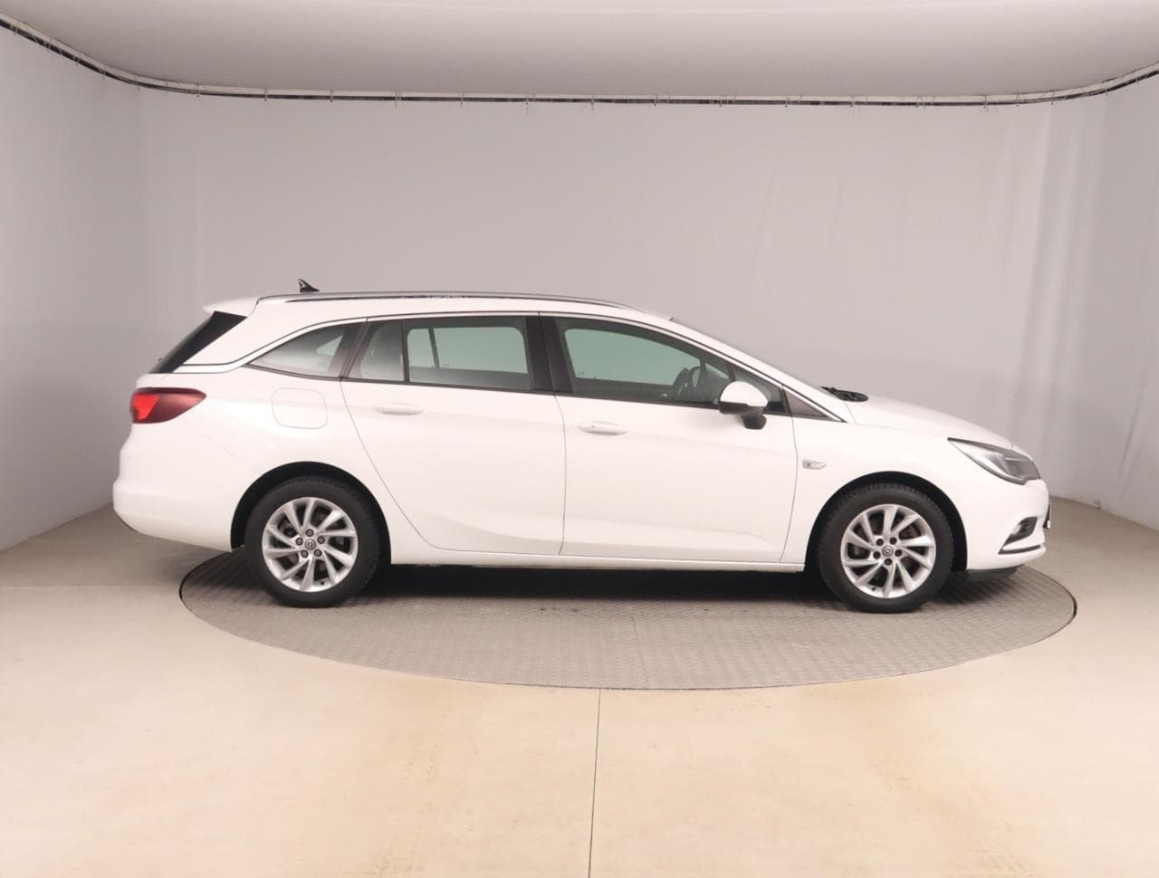 2019 Opel ASTRA - 8