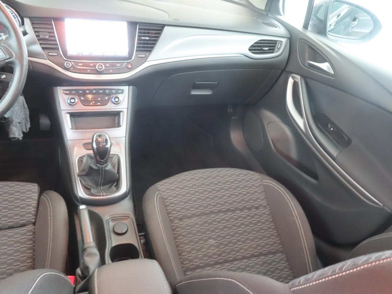 2019 Opel ASTRA - 11