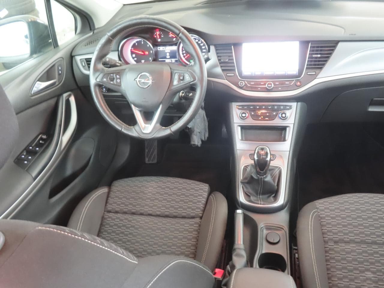 2019 Opel ASTRA - 9
