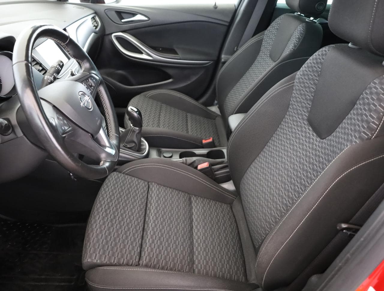2018 Opel ASTRA - 13