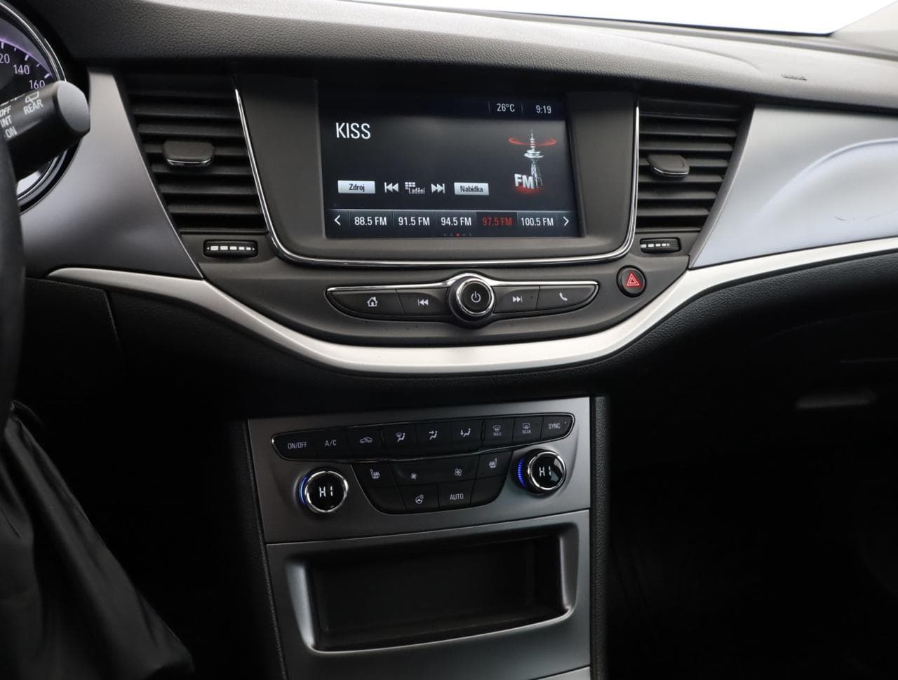 2018 Opel ASTRA - 16