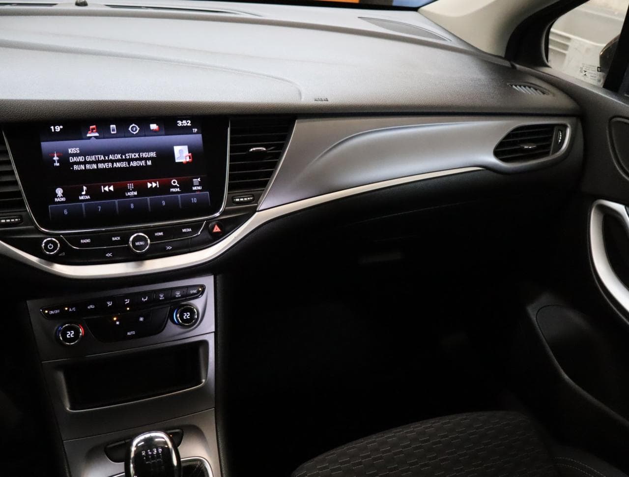 2019 Opel ASTRA - 11