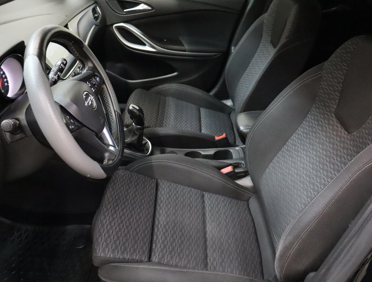 2019 Opel ASTRA - 16