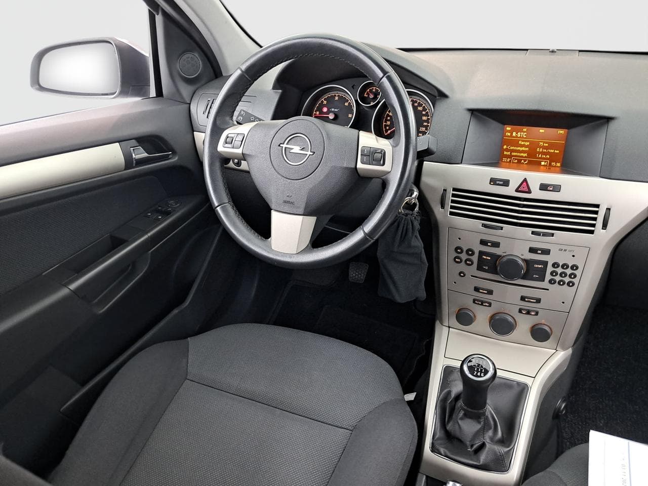 2007 Opel ASTRA - 9