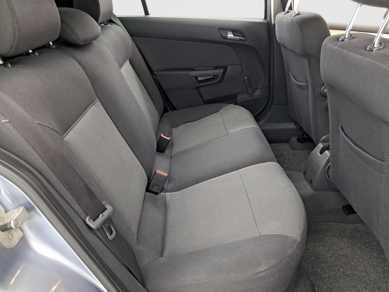 2007 Opel ASTRA - 13