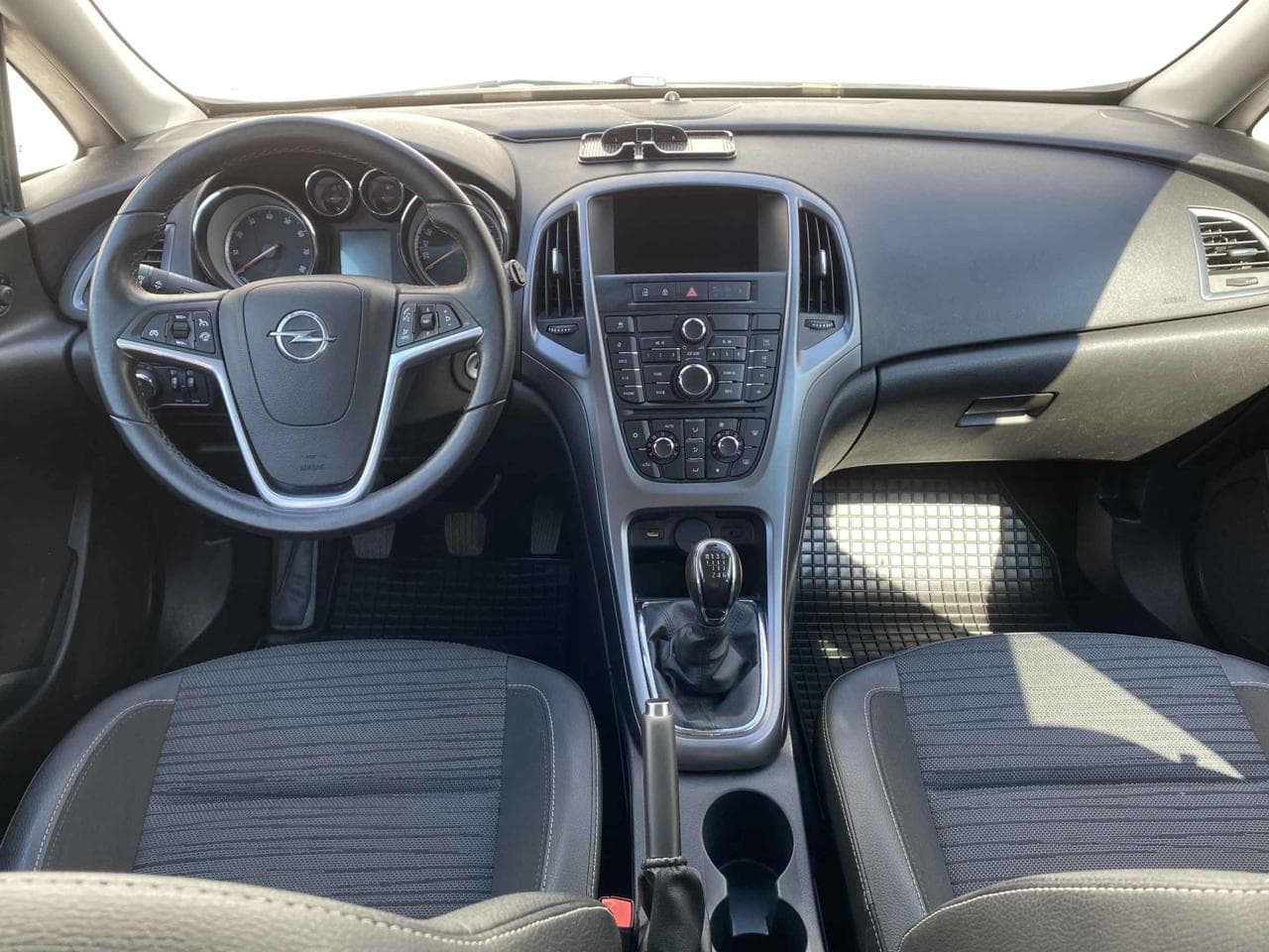 2015 Opel ASTRA - 8