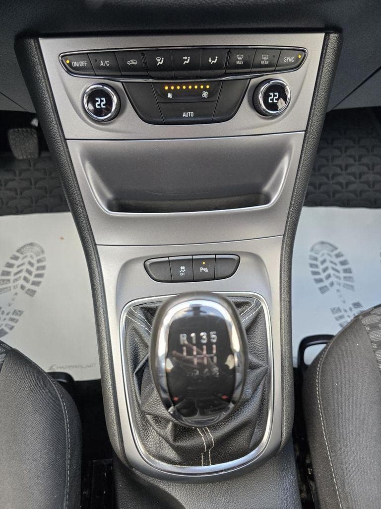 2018 Opel ASTRA - 20