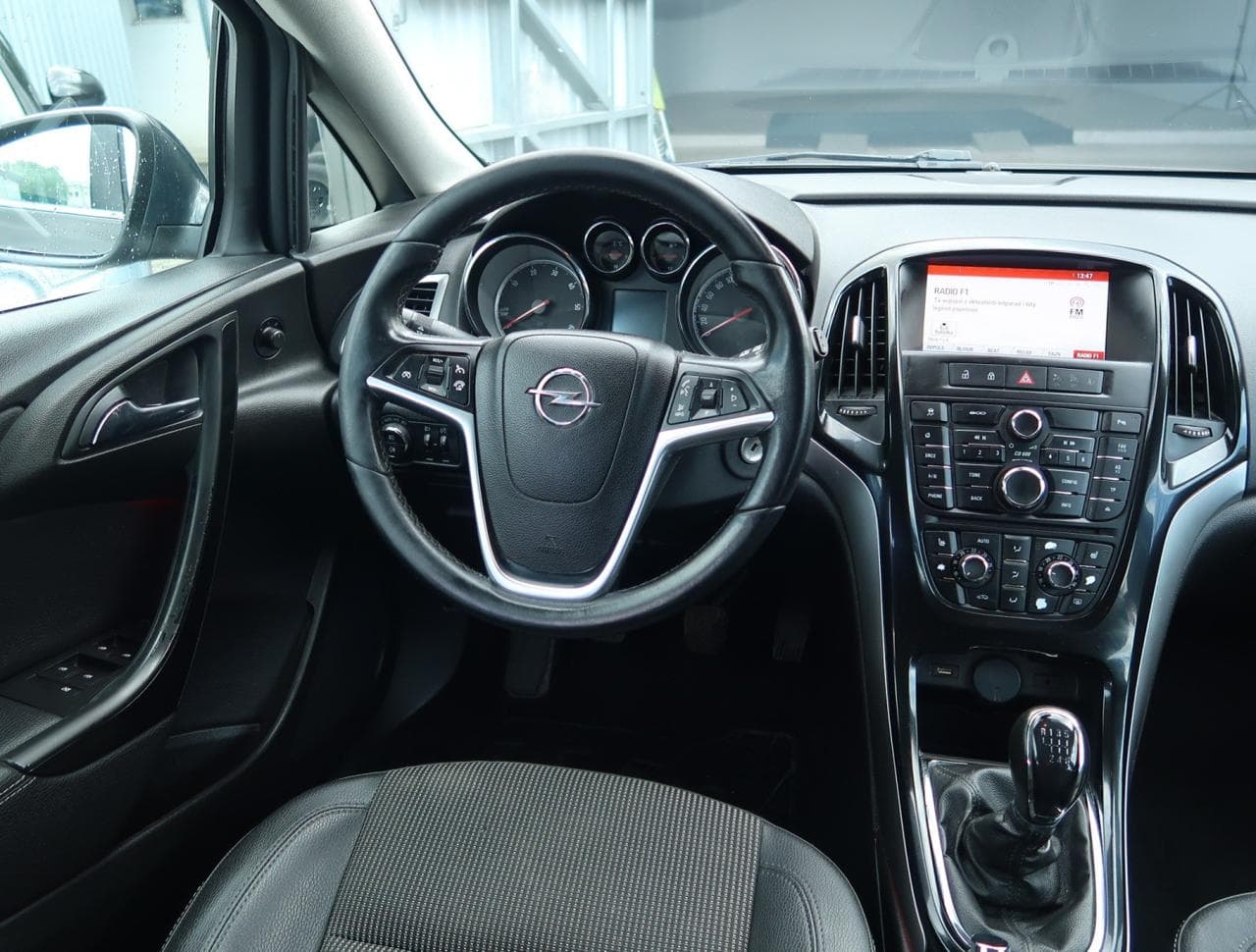 2015 Opel ASTRA - 9