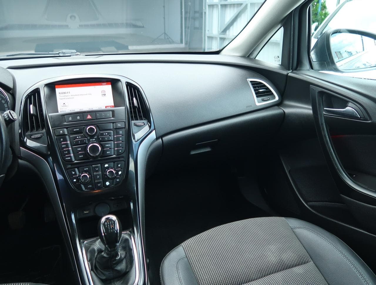 2015 Opel ASTRA - 11