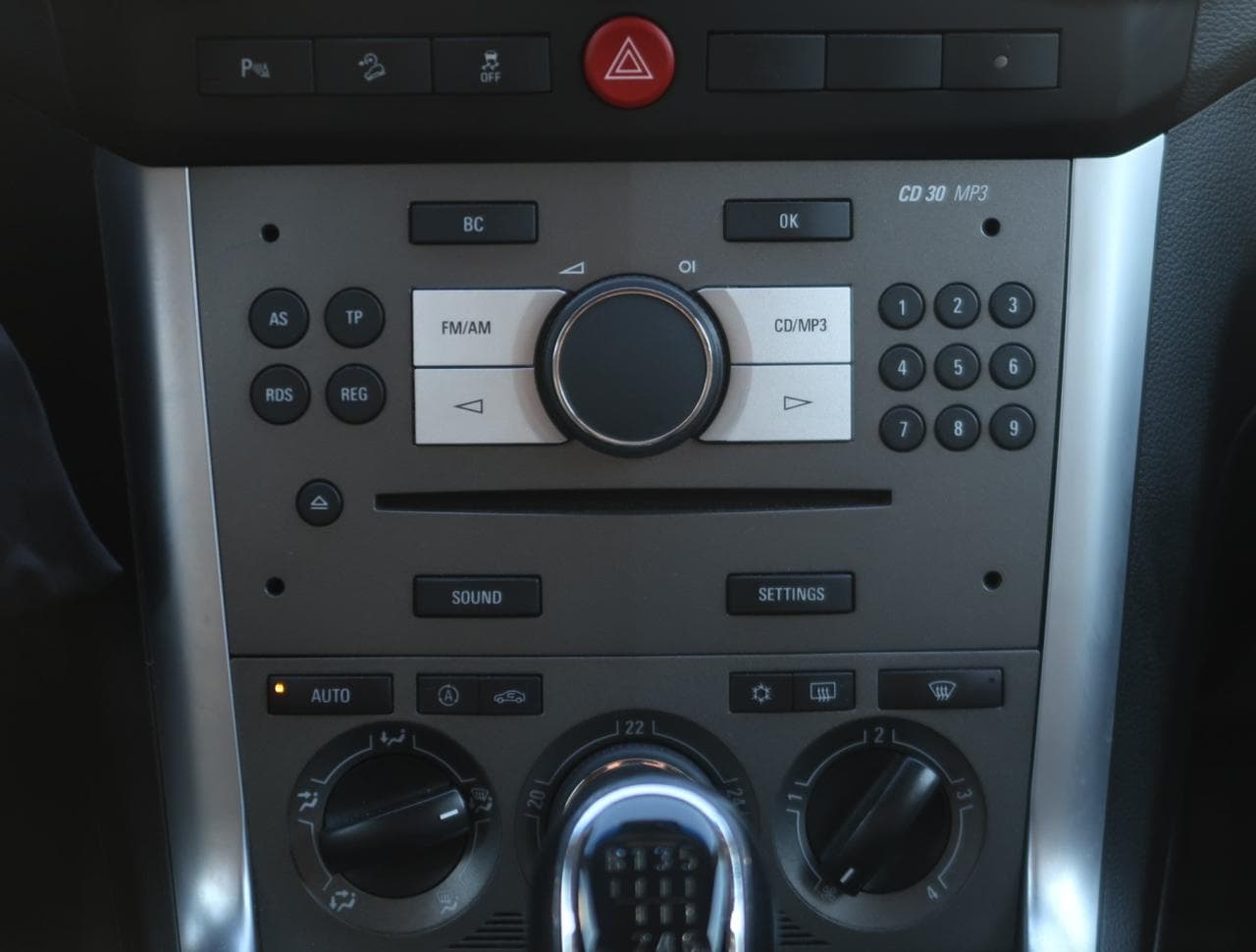 2013 Opel Antara - 18