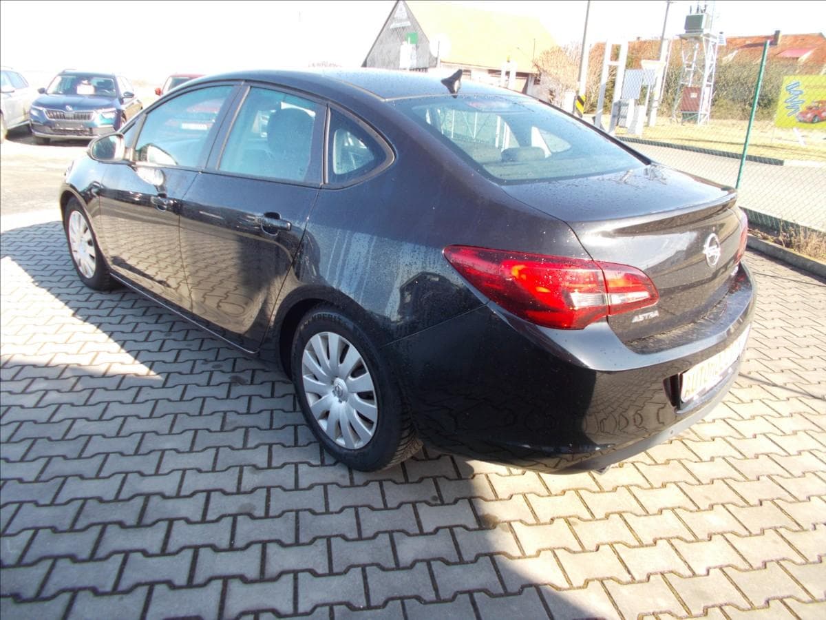 2013 Opel ASTRA - 12