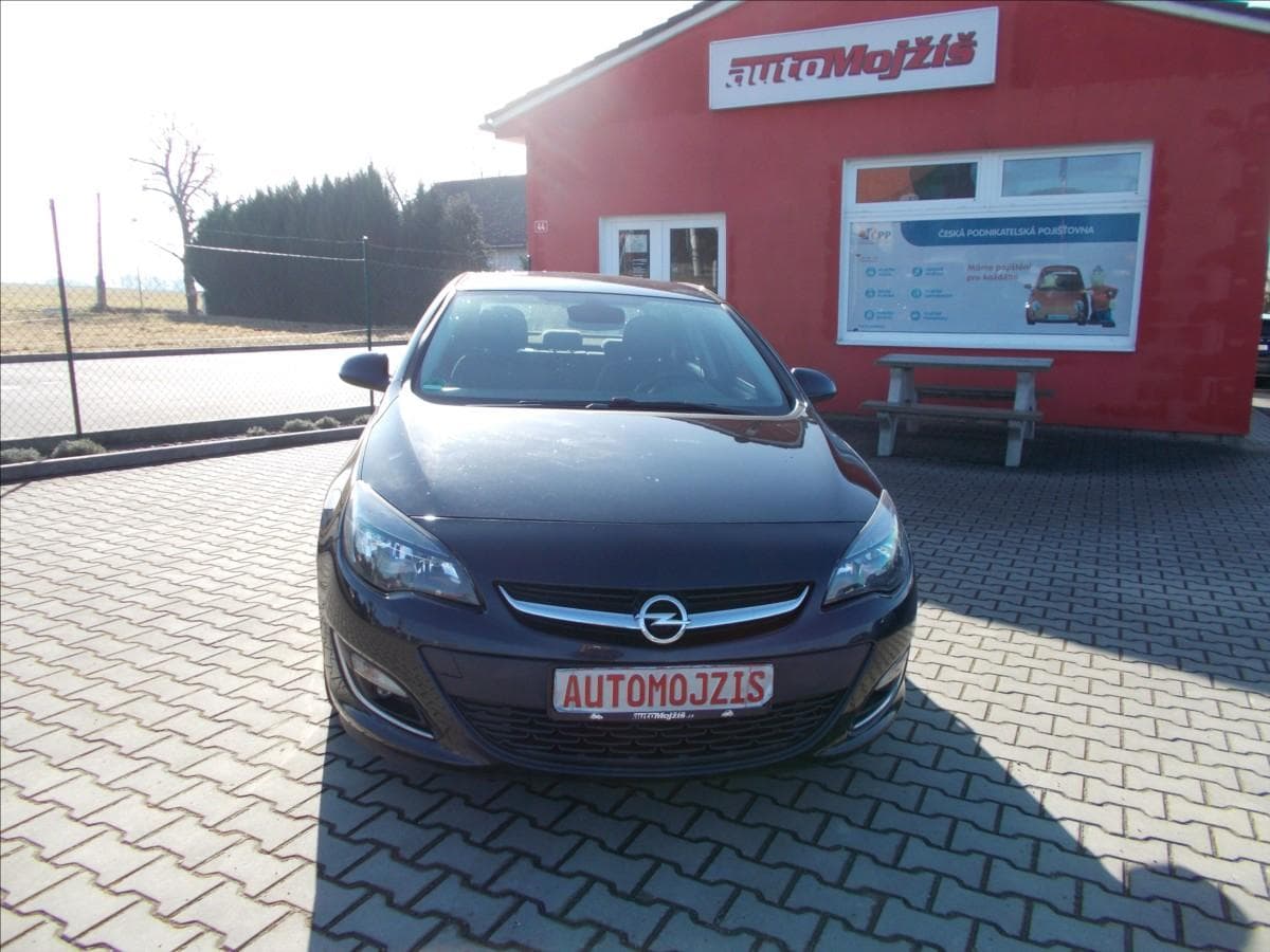2013 Opel ASTRA - 2