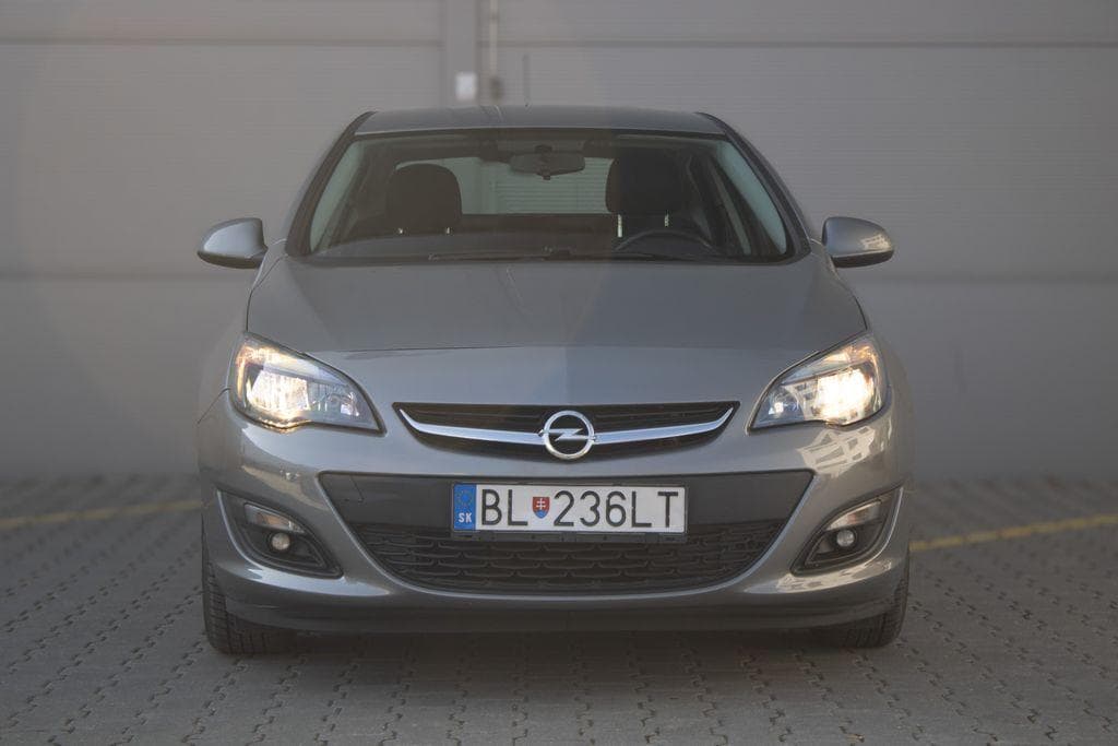 Opel ASTRA - 2