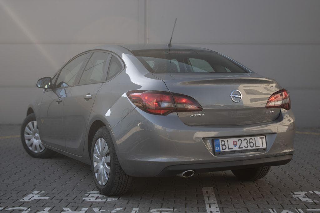 Opel ASTRA - 7