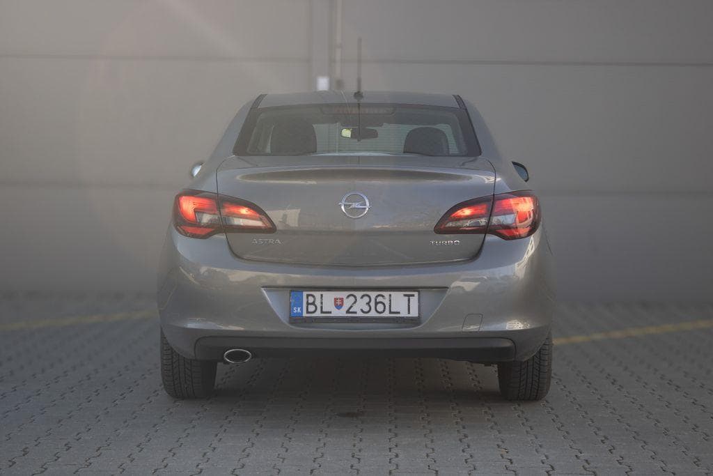 Opel ASTRA - 6