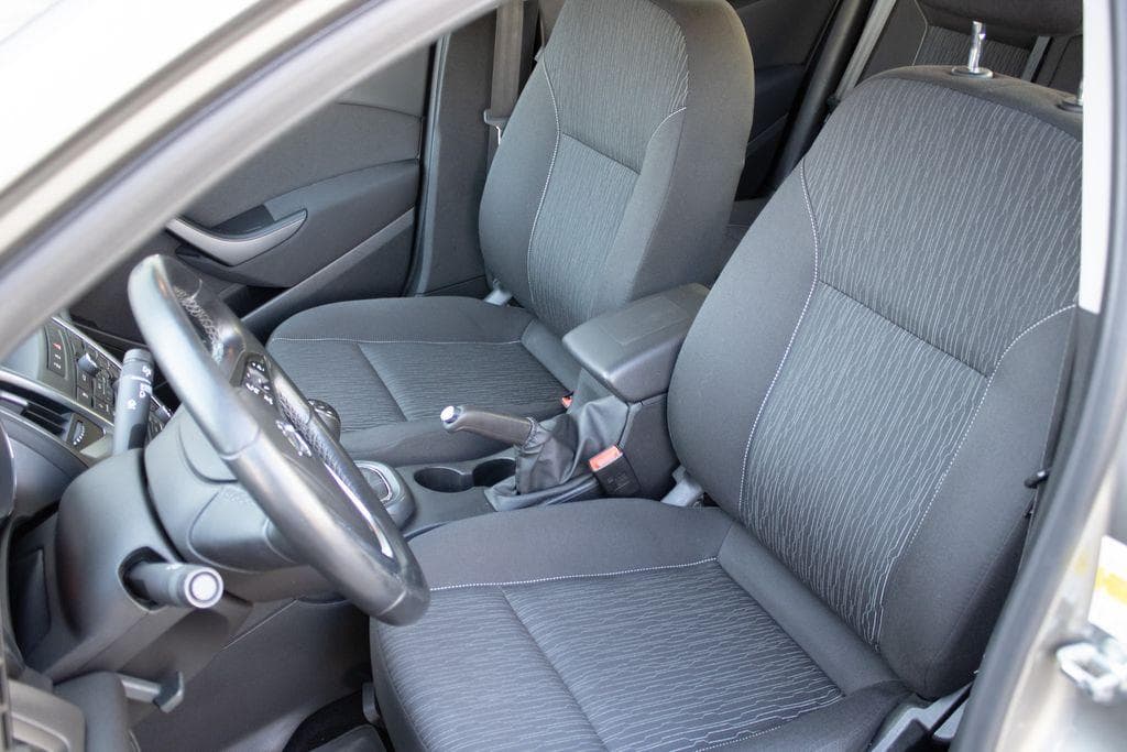 Opel ASTRA - 12
