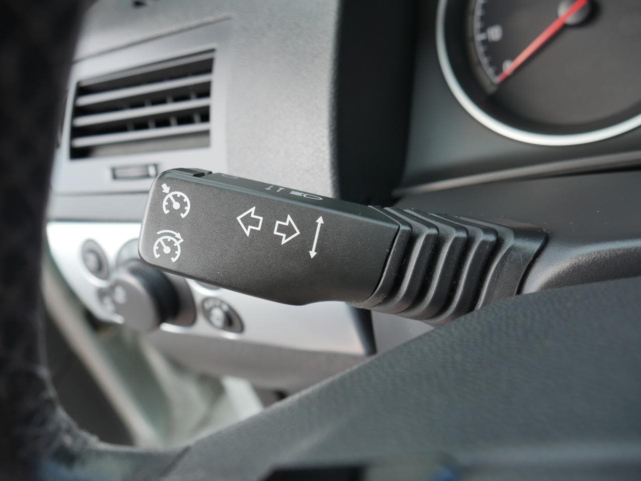 2009 Opel ASTRA - 34