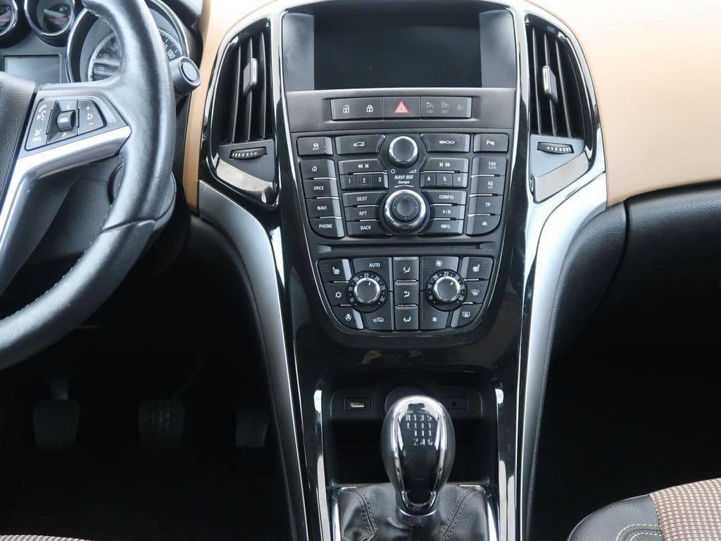 2015 Opel ASTRA - 17
