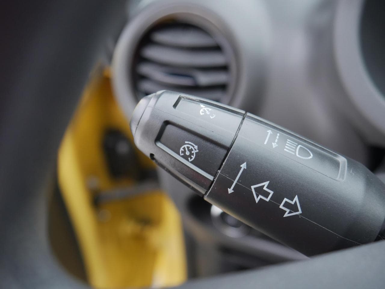2014 Opel CORSA - 14
